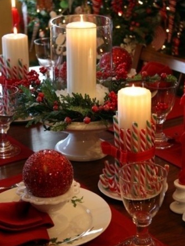candy-cane-christmas-table-centerpiece