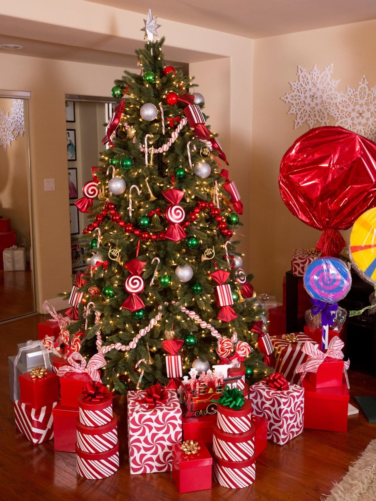 candy-cane-christmas-tree-design