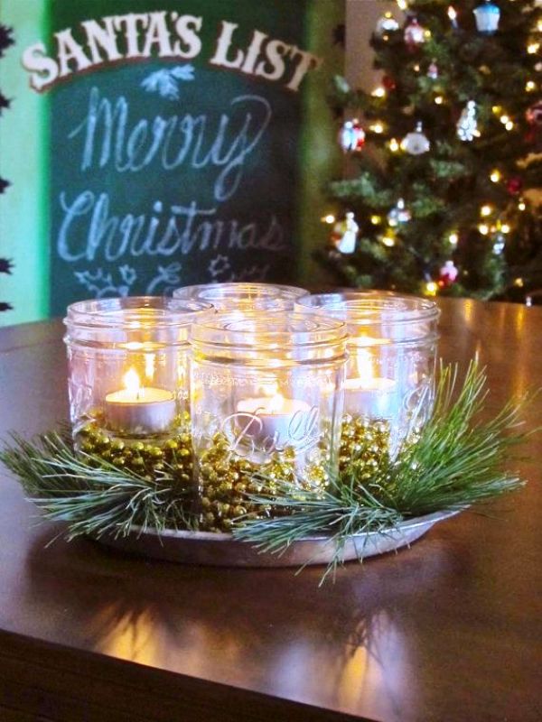 christmas-centerpiece-with-mason-jars