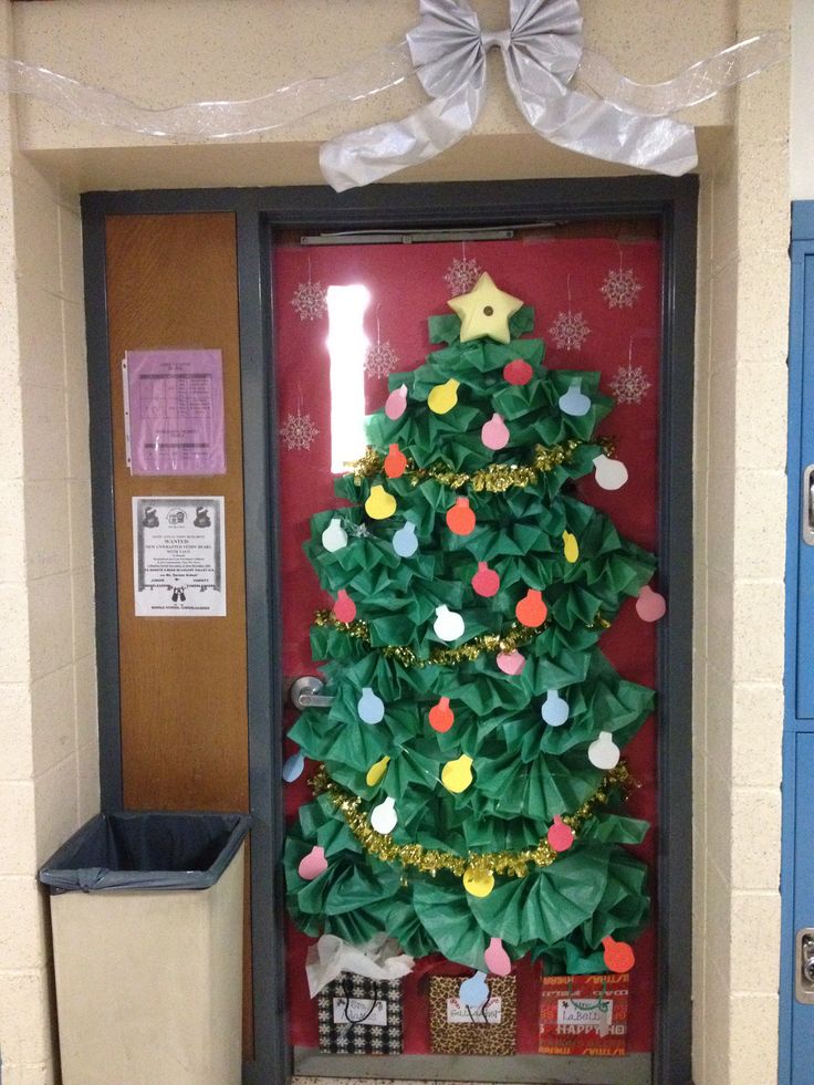 christmas-classroom-door-design