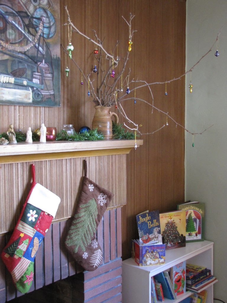 christmas-decorating-on-a-tight-budget-design
