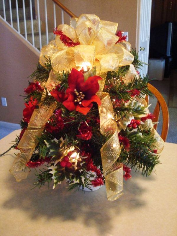 christmas-floral-centerpieces-with-lights