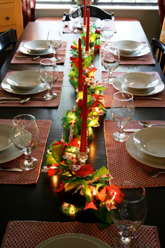 christmas-garland-table-centerpieces