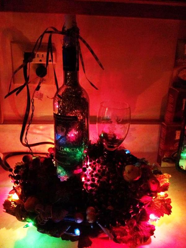 christmas-lighted-wine-bottles-fine-ideas