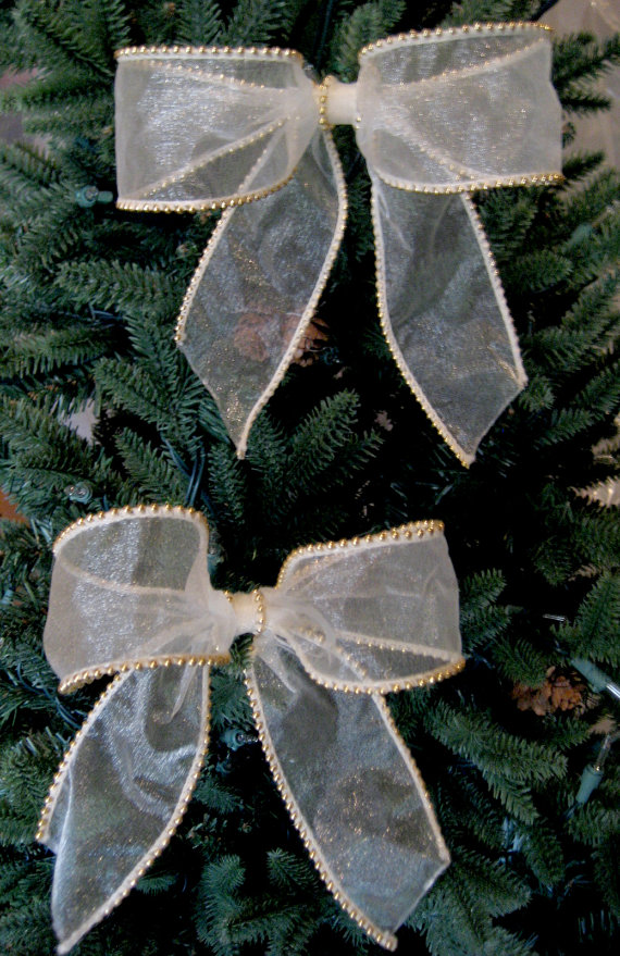 christmas-tree-decorations-with-bows