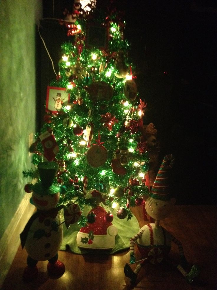 christmas-tree-kids-room
