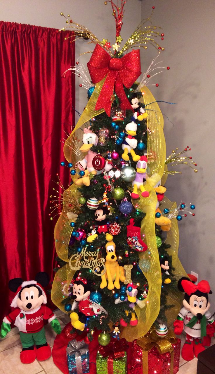 christmas-tree-mickey-mouse-clubhouse