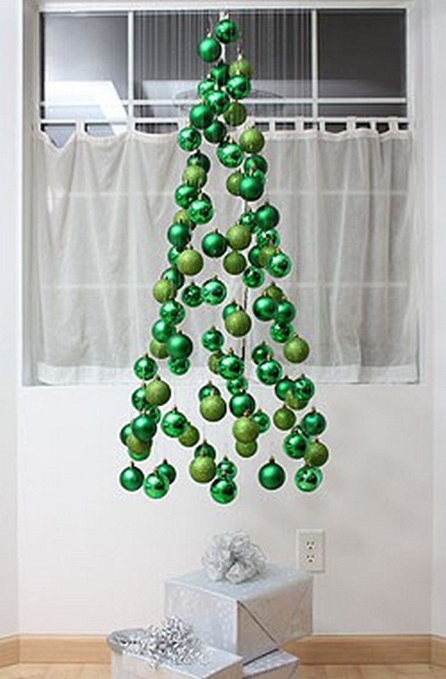 christmas-tree-ornament-mobile