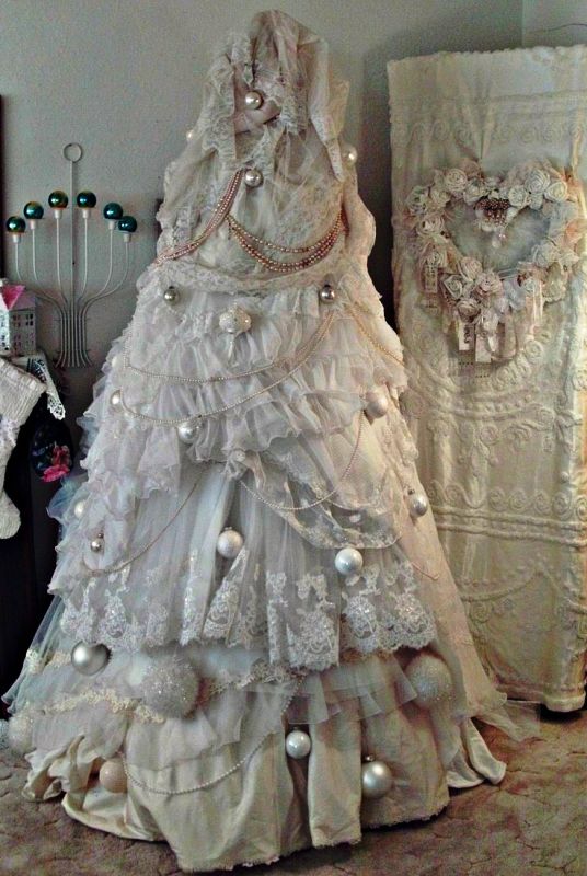 christmas-tree-wedding-dress