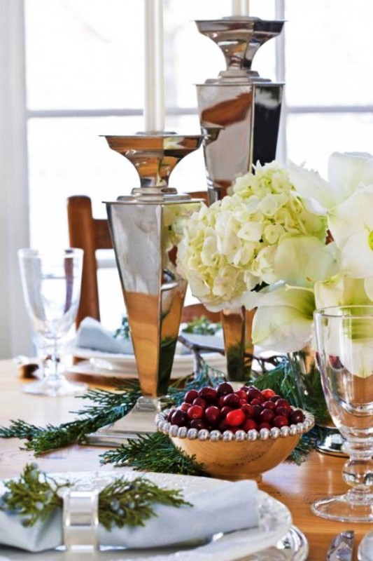 christmas-wedding-table-setting-idea