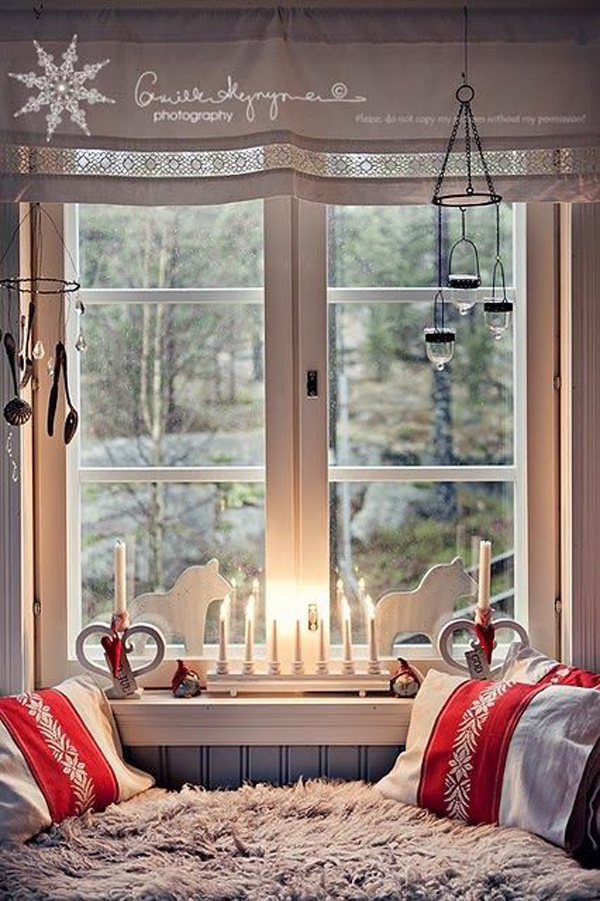 christmas-window-decor-idea
