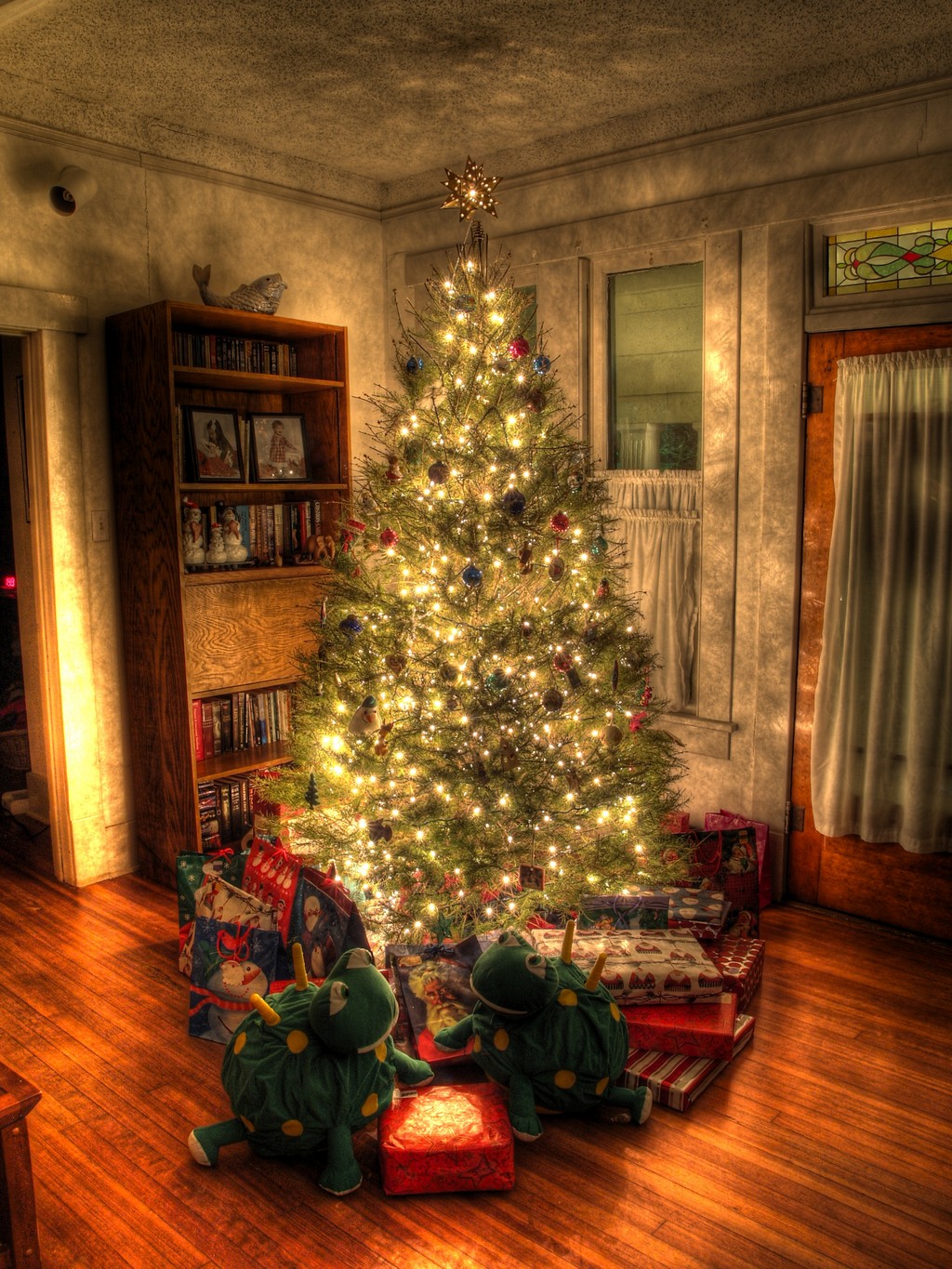 Classic Christmas Tree Decorations Ideas Decoration Love