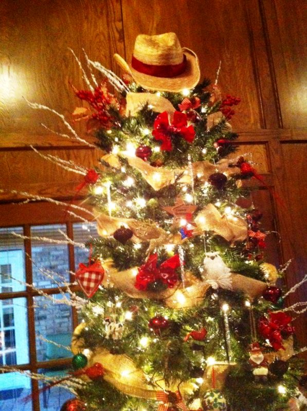 country-western-christmas-tree