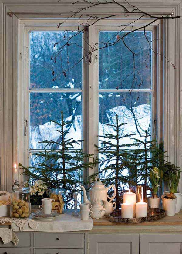40 Christmas Windows Decorations Ideas and Displays - Decoration Love