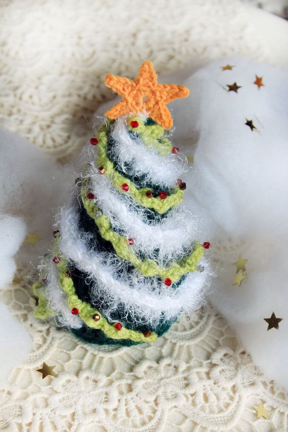 crochet-christmas-tree-decor