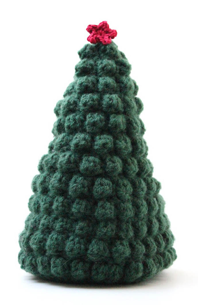 crocheted-christmas-tree-ornaments