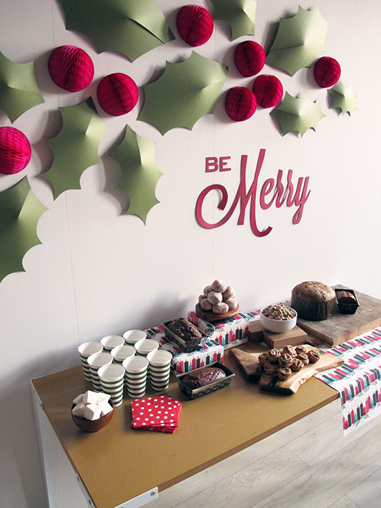 diy-christmas-wall-decoration