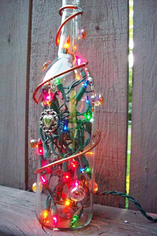 decorating-wine-bottles-with-glass-beads