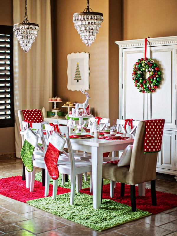 dining-room-decorating-for-christmas