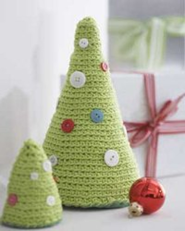 easy-crochet-christmas-tree-pattern