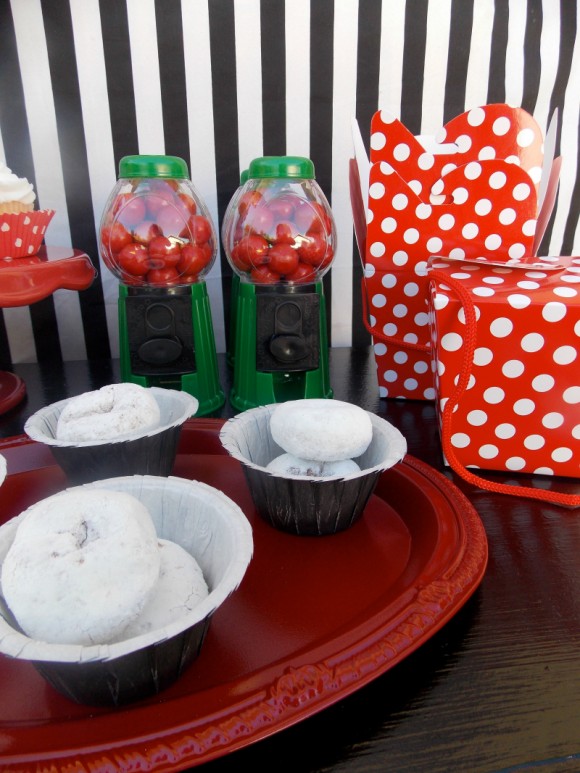 family-christmas-party-ideas-on-a-budget