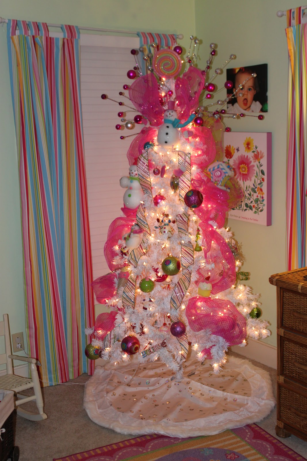 girly-christmas-tree-fine-design