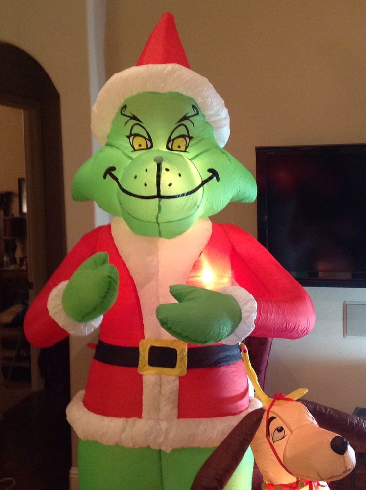 grinch-inflatable-christmas-yard-decorations