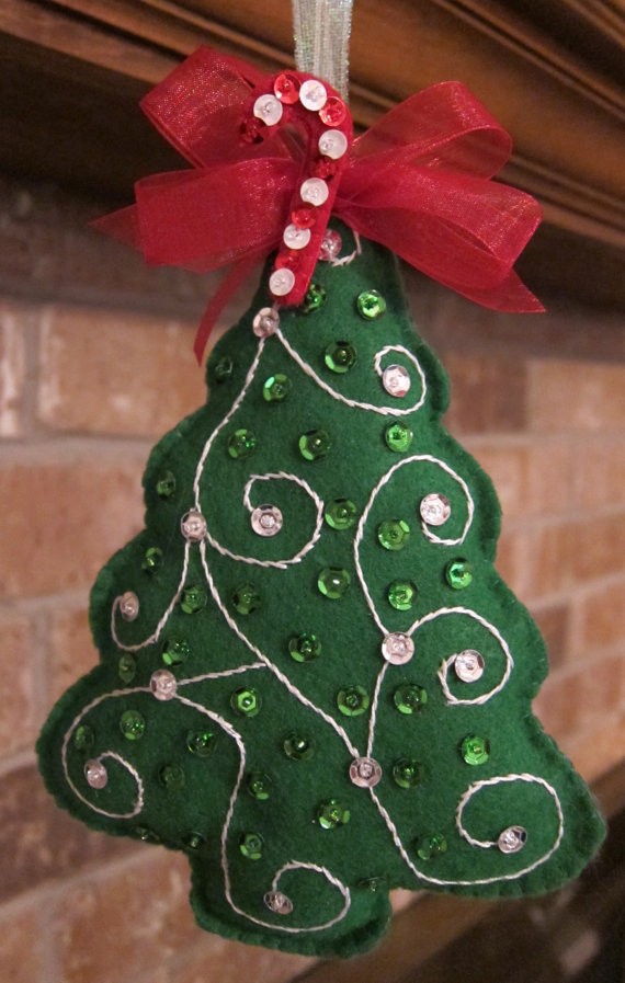 handmade-felt-christmas-ornament-tree
