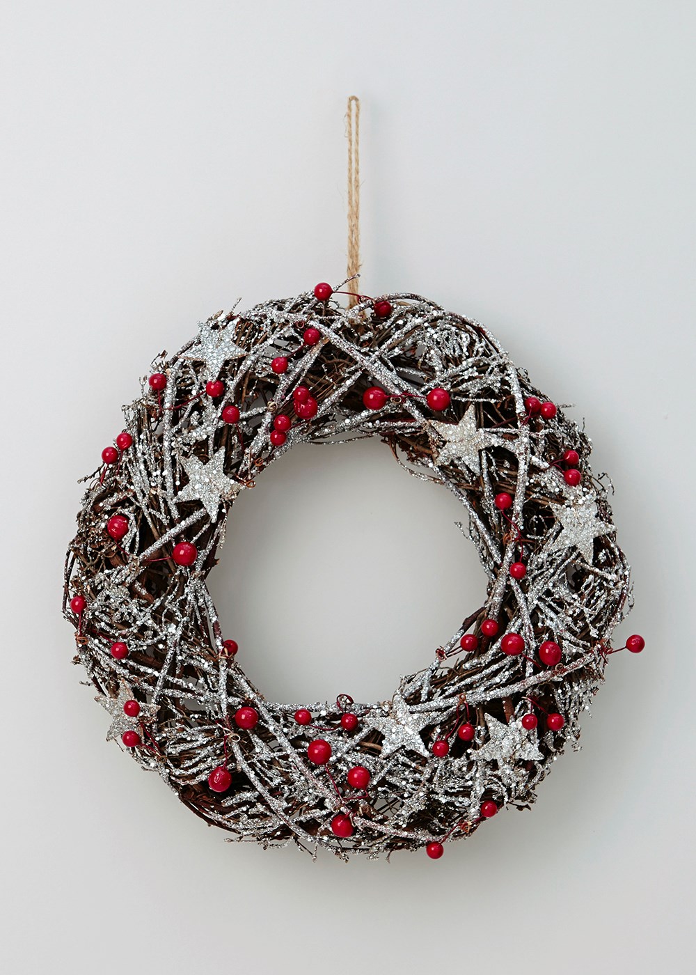 hanging-christmas-tree-wreaths
