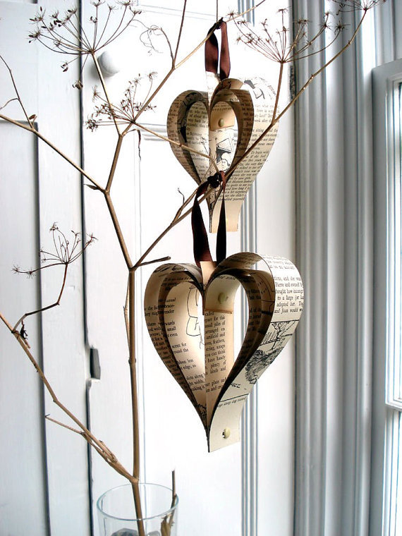 hanging-paper-heart-decorations