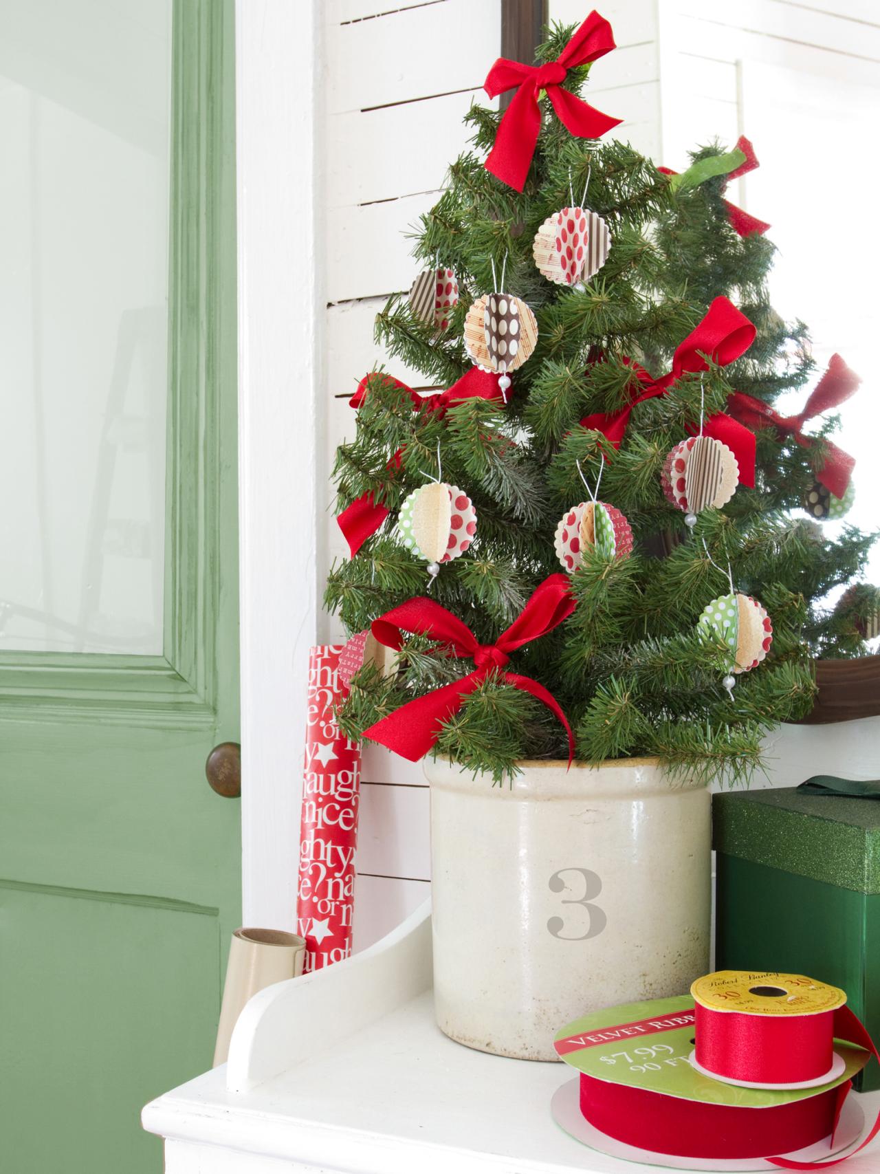homemade-christmas-tree-ornaments