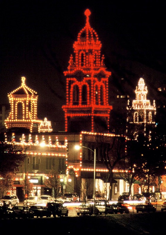 kansas-city-country-club-plaza-christmas-lights