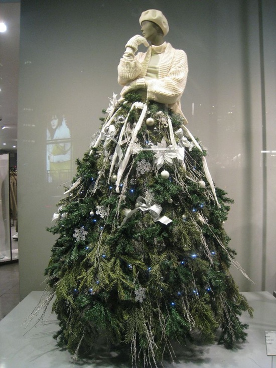 mannequin-christmas-tree-ideas