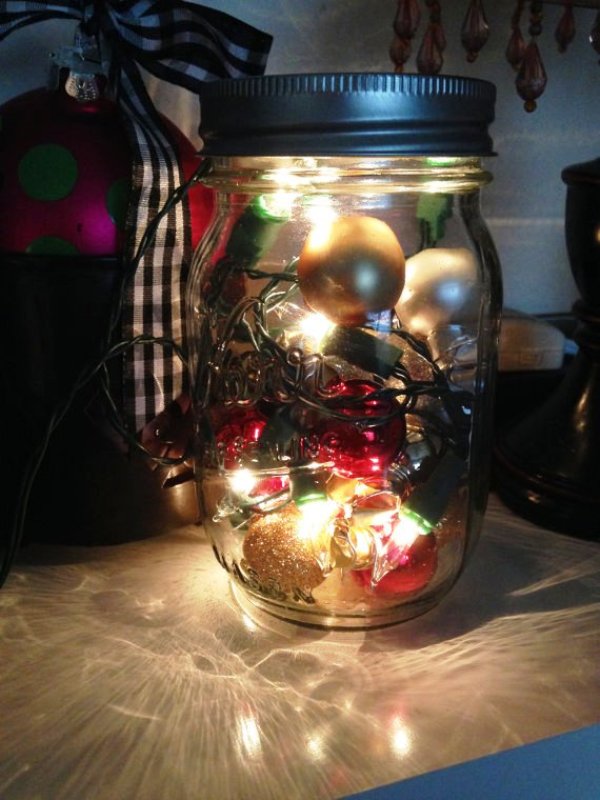 mason-jars-and-christmas-lights