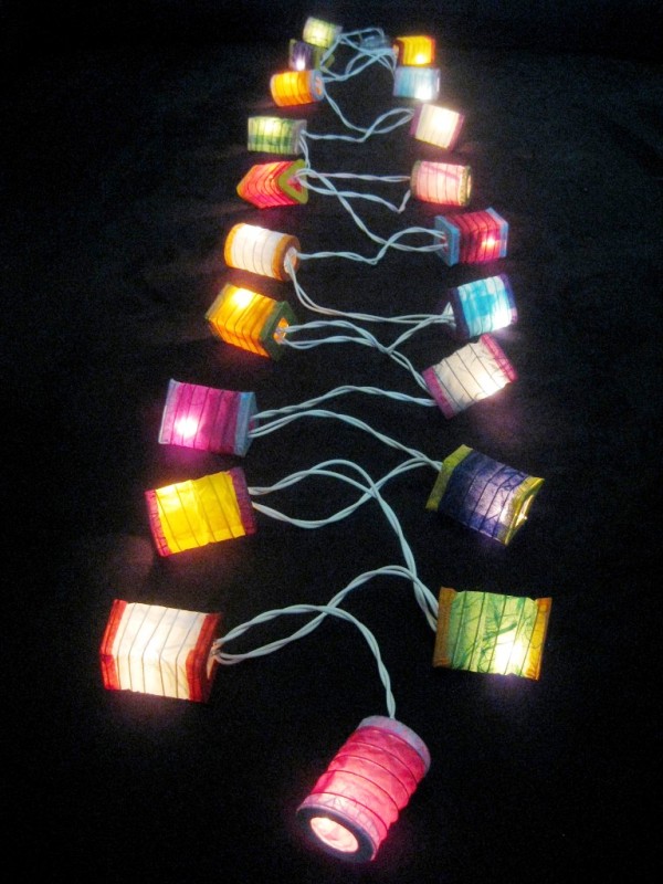 mini-chinese-paper-lanterns-string-lights-with-chirstmas