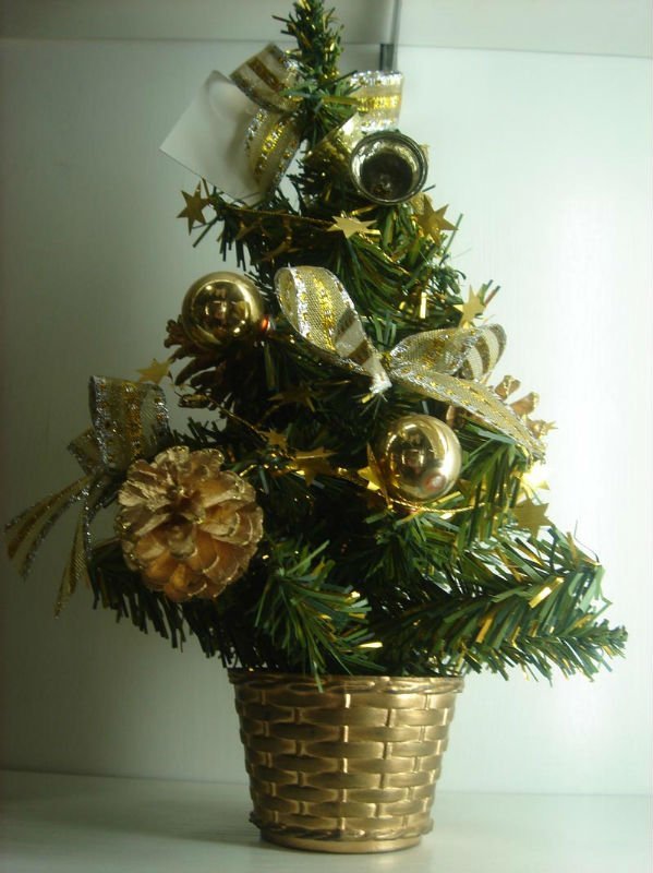 mini-christmas-tree-as-a-decorations