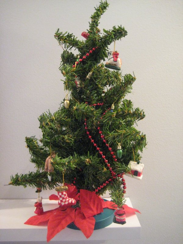 mini-potted-christmas-tree