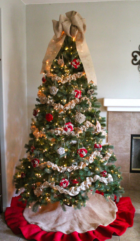 modern-burlap-christmas-tree-decoration