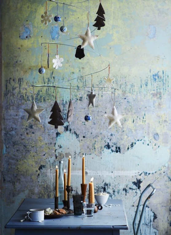 modern-christmas-tree-decorating-idea