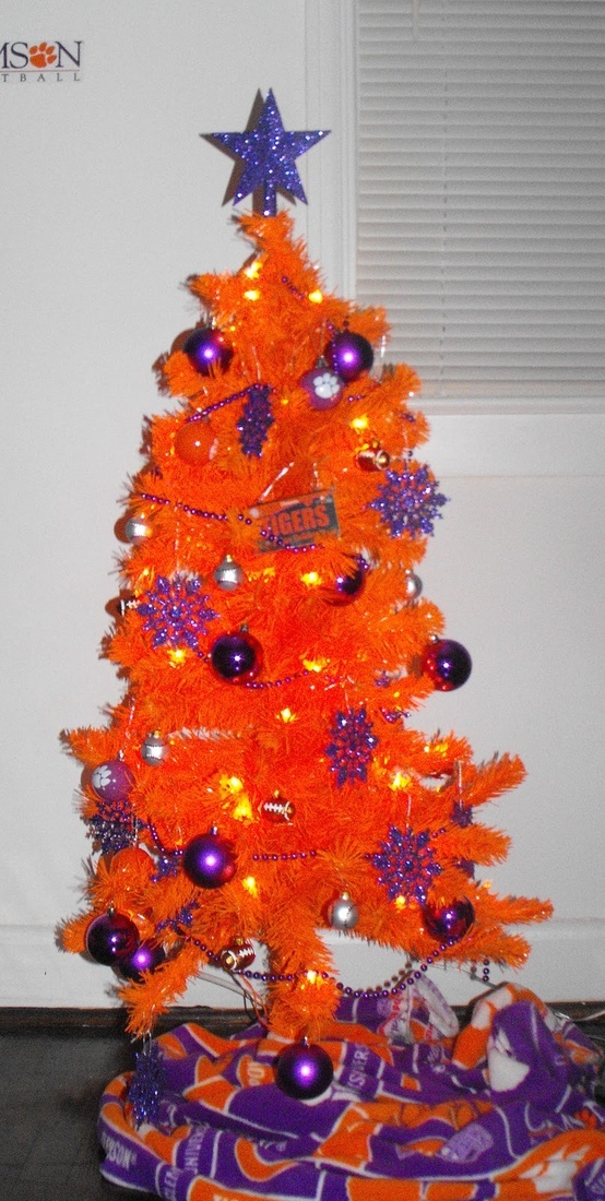 orange-christmas-tree-nice-design