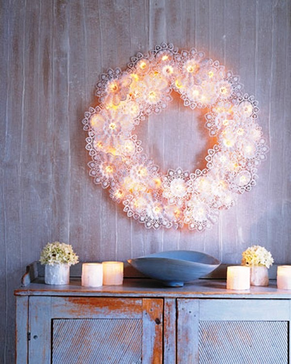 paper-doily-wreath-chirstmas-decorations-design