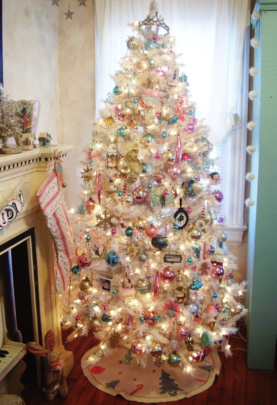 pastel-christmas-tree