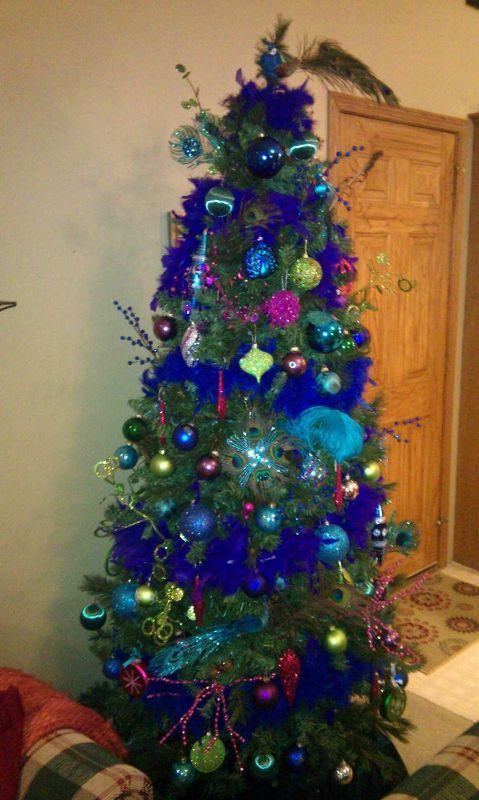 peacock-theme-christmas-tree-decorations