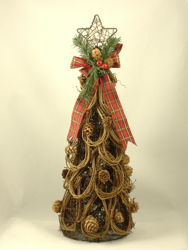 pine-cone-tree-bow-decorations