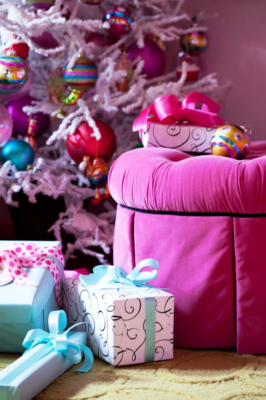 pink-christmas-tree-decorations-idea