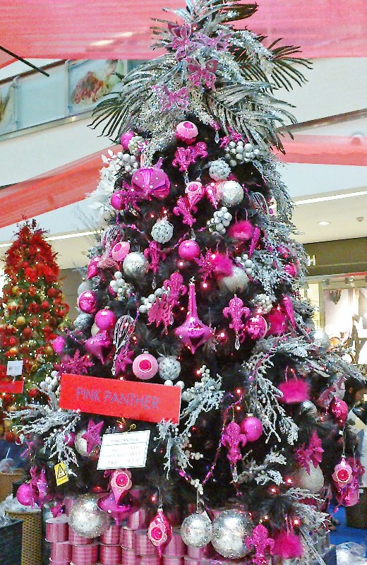 pink-purple-christmas-tree-decorations