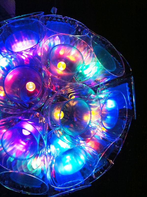 plastic-cup-sparkle-ball-light