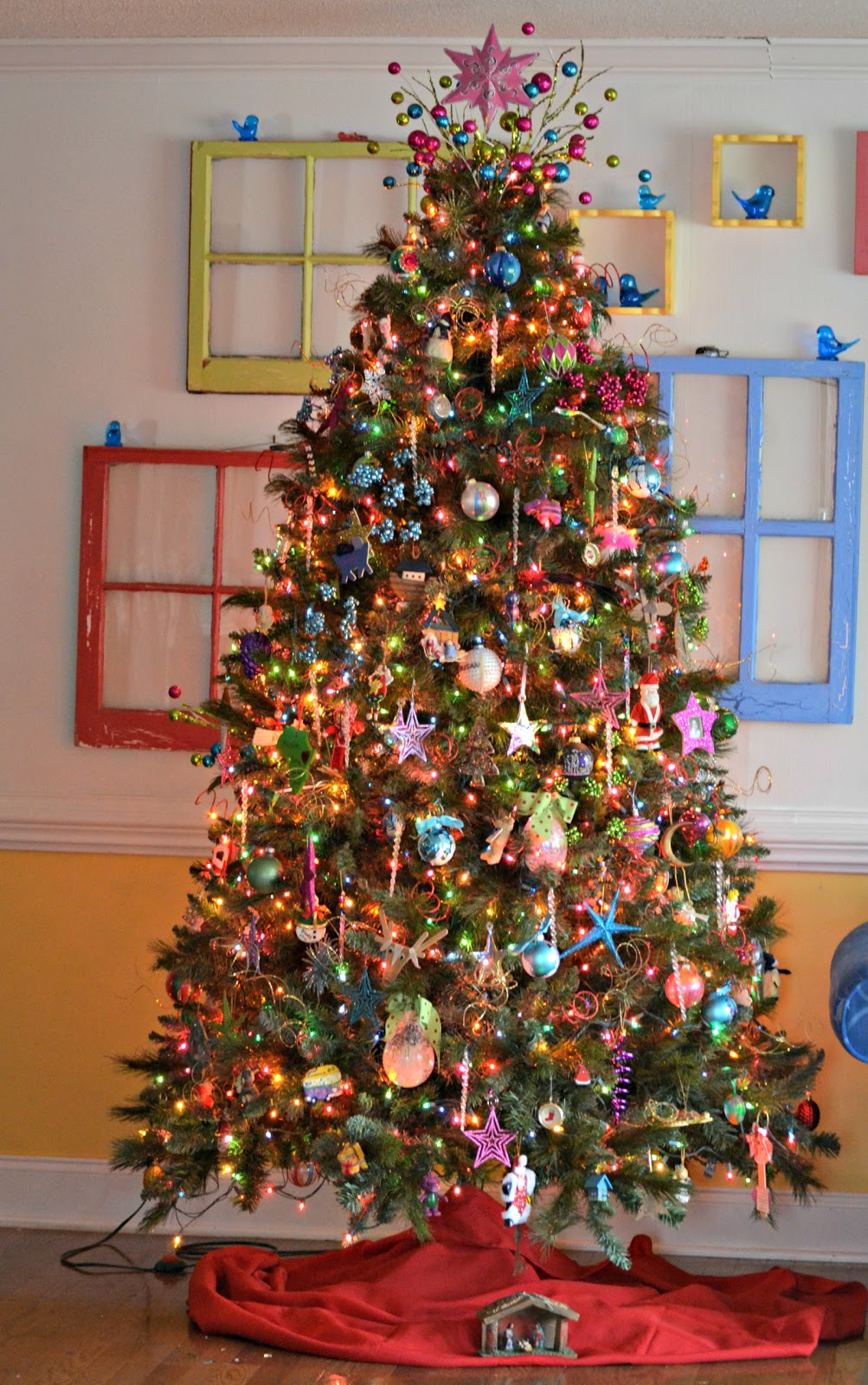 pretty-decorated-christmas-tree