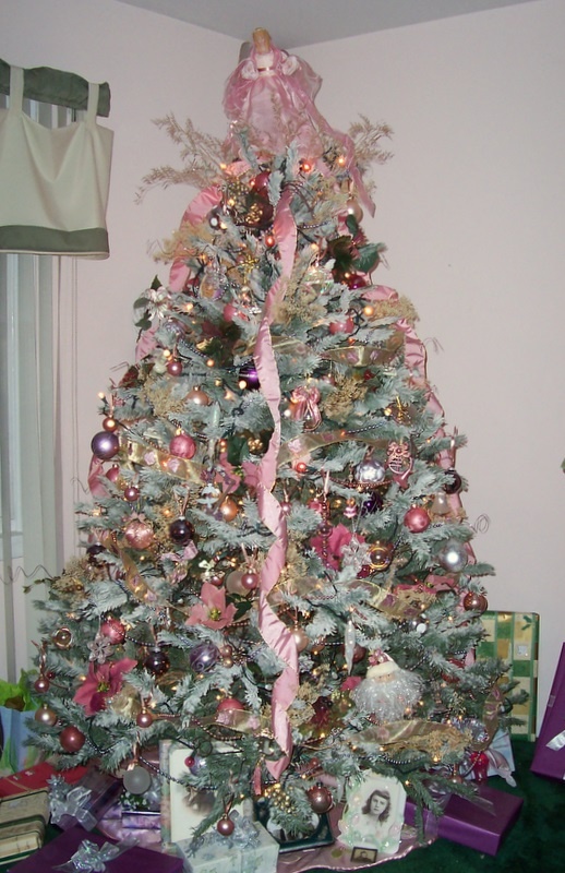 pretty-girly-christmas-trees-design