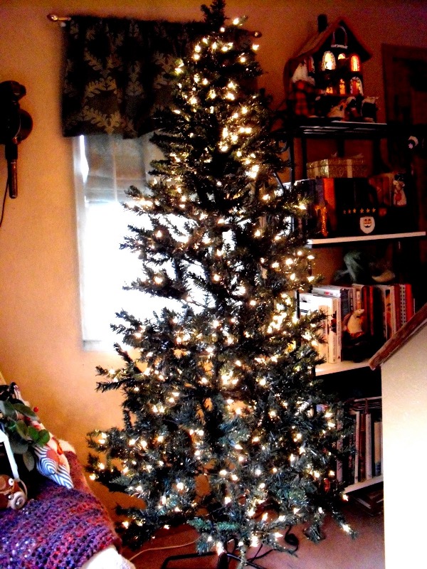primitive-christmas-tree-decorating-new-design
